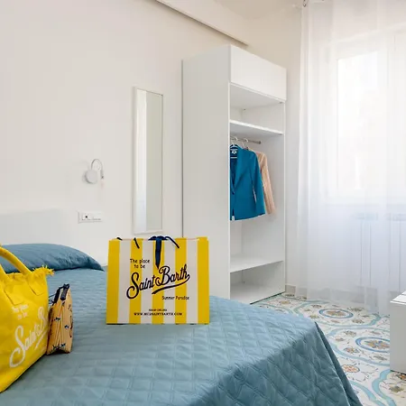 Pusiso - De Vivo Realty Guest house Sorrento