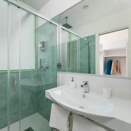 Pusiso - De Vivo Realty Guest house 3*